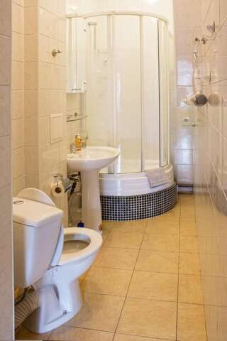 Апартаменты Kyiv apartment in the city center on Turgenevskaya street Киев Апартаменты с 1 спальней-4